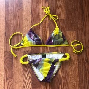 Hurley bikini swimsuit, size medium, like new